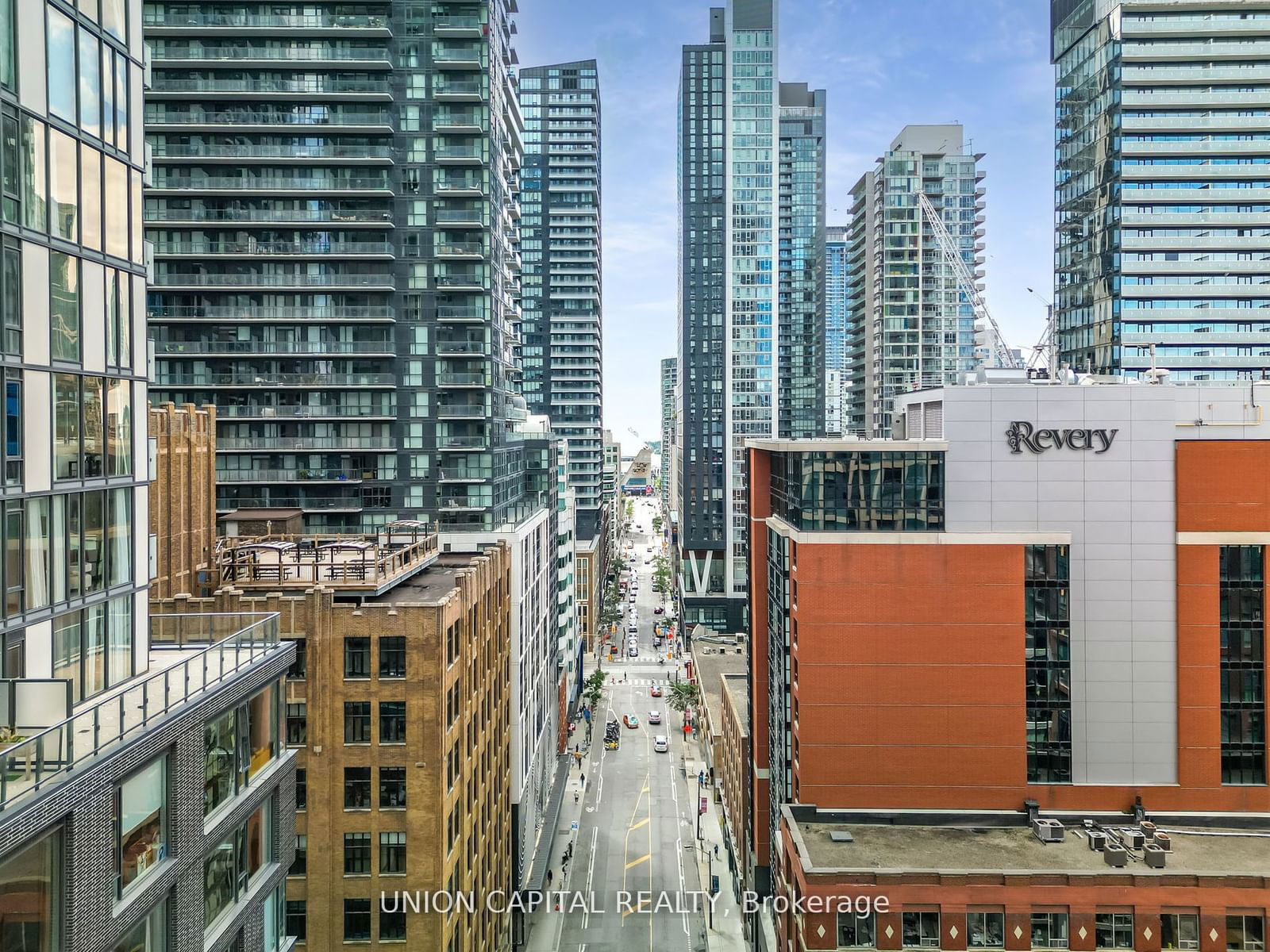 108 Peter St, unit 301 for sale - image #35