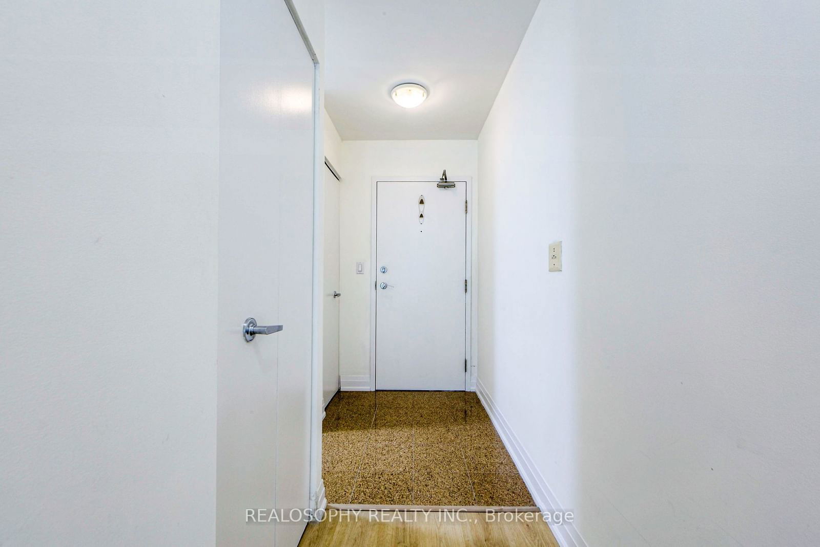 381 Front St W, unit 1905 for sale - image #2