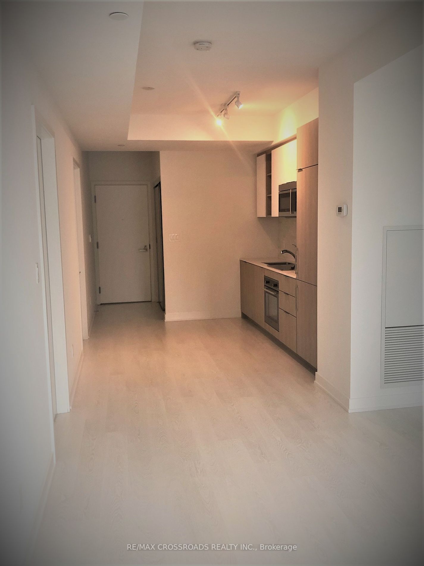 50 Ordnance St, unit 604 for rent - image #7