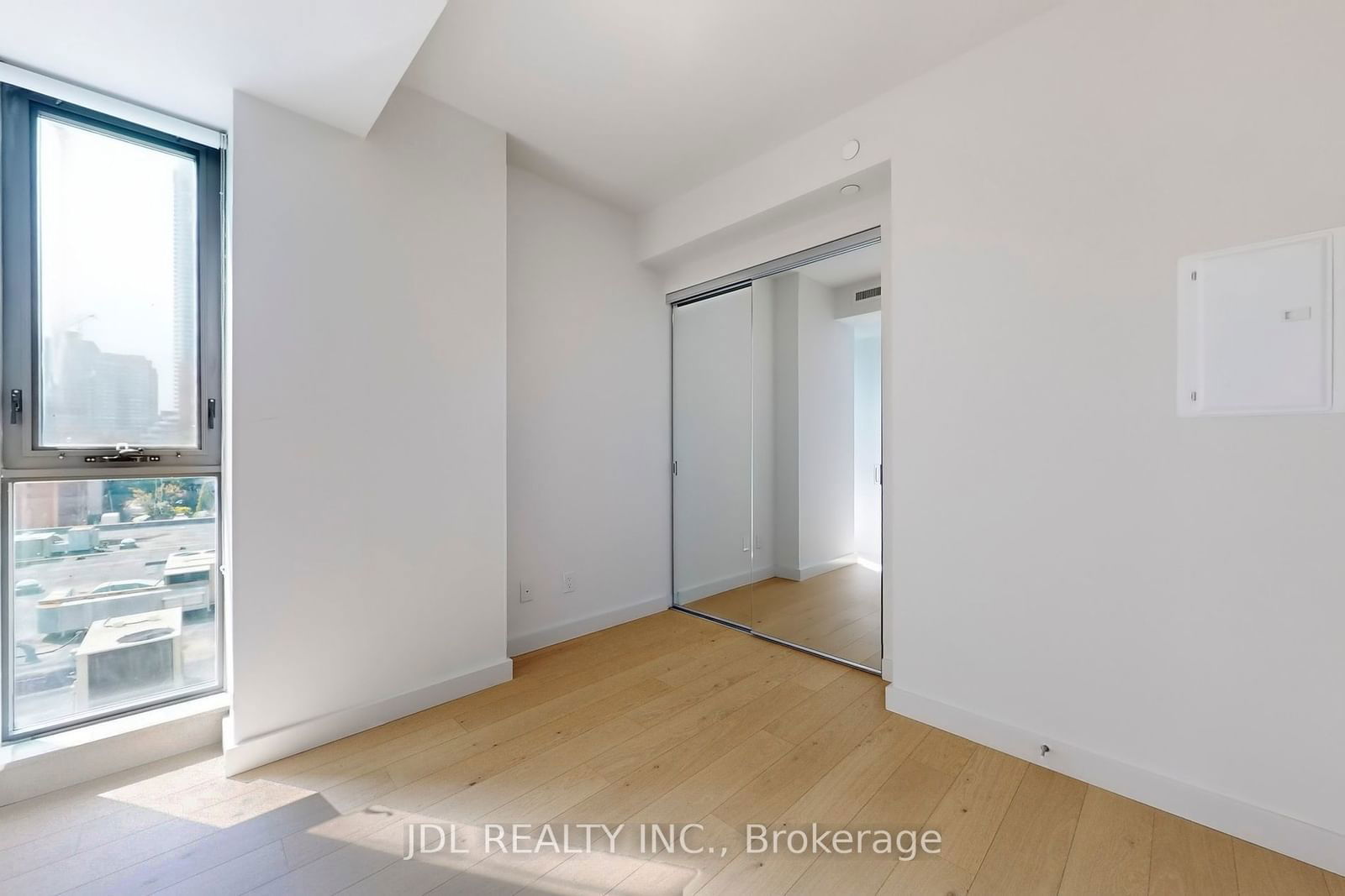 81 Wellesley St E, unit 403 for sale - image #11