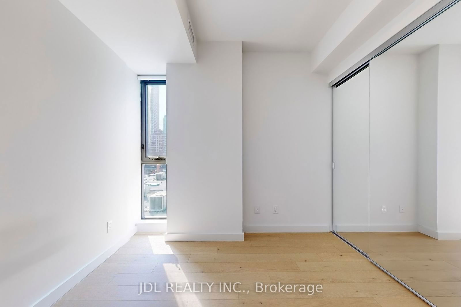 81 Wellesley St E, unit 403 for sale - image #12