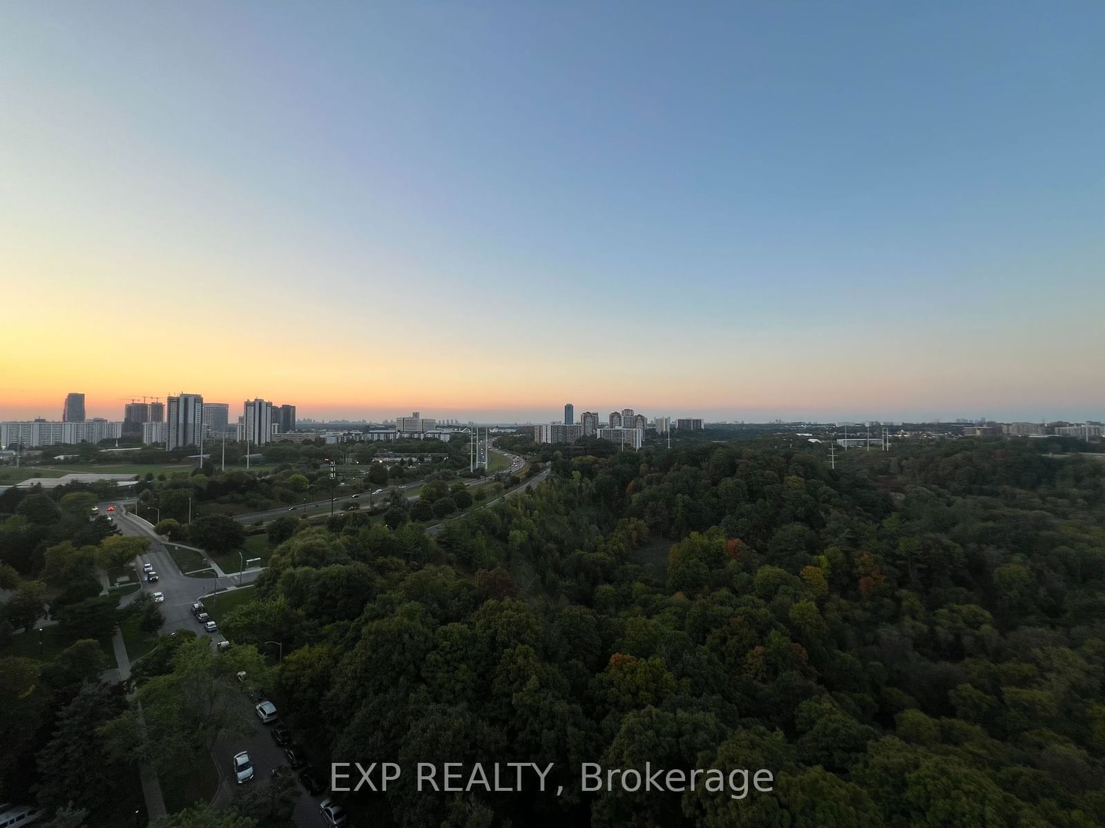 60 Pavane Linkway, unit 1914 for rent - image #10