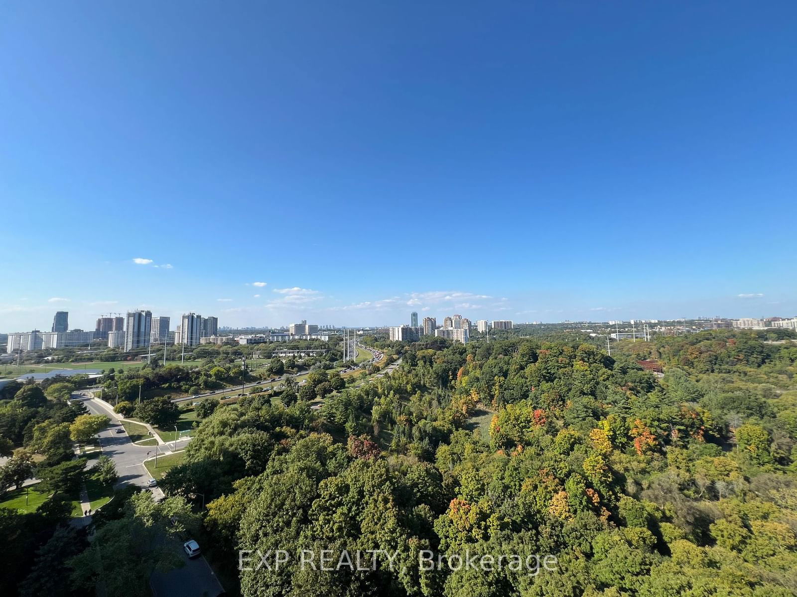 60 Pavane Linkway, unit 1914 for rent - image #2