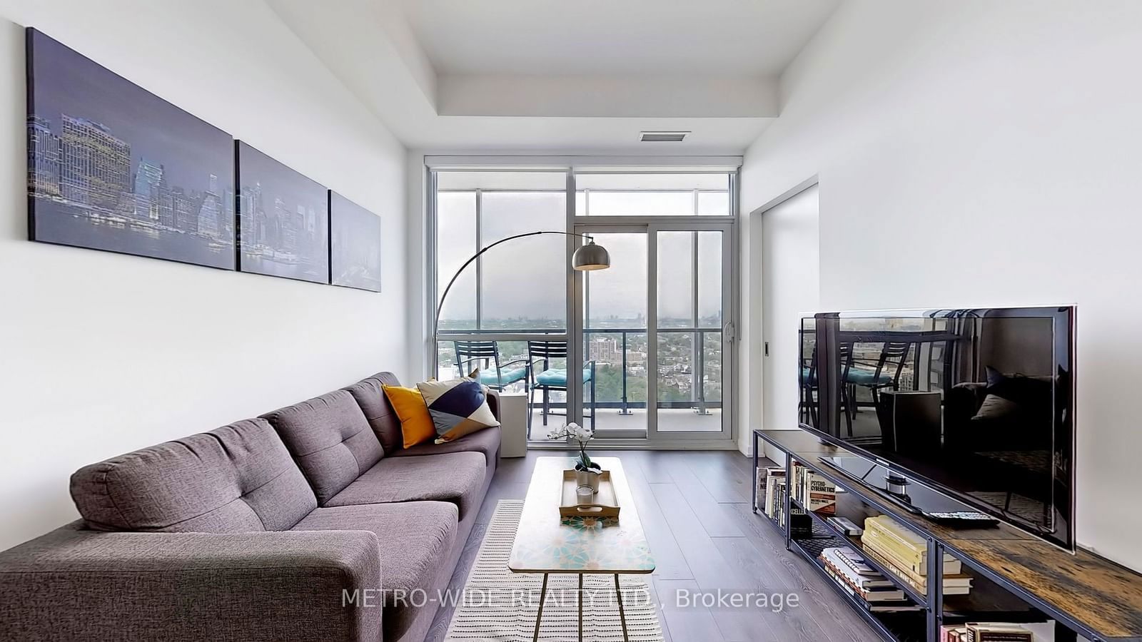 30 Ordnance St, unit 2505 for sale - image #4