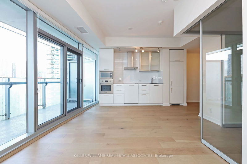 12 York St, unit 1706 for rent - image #1