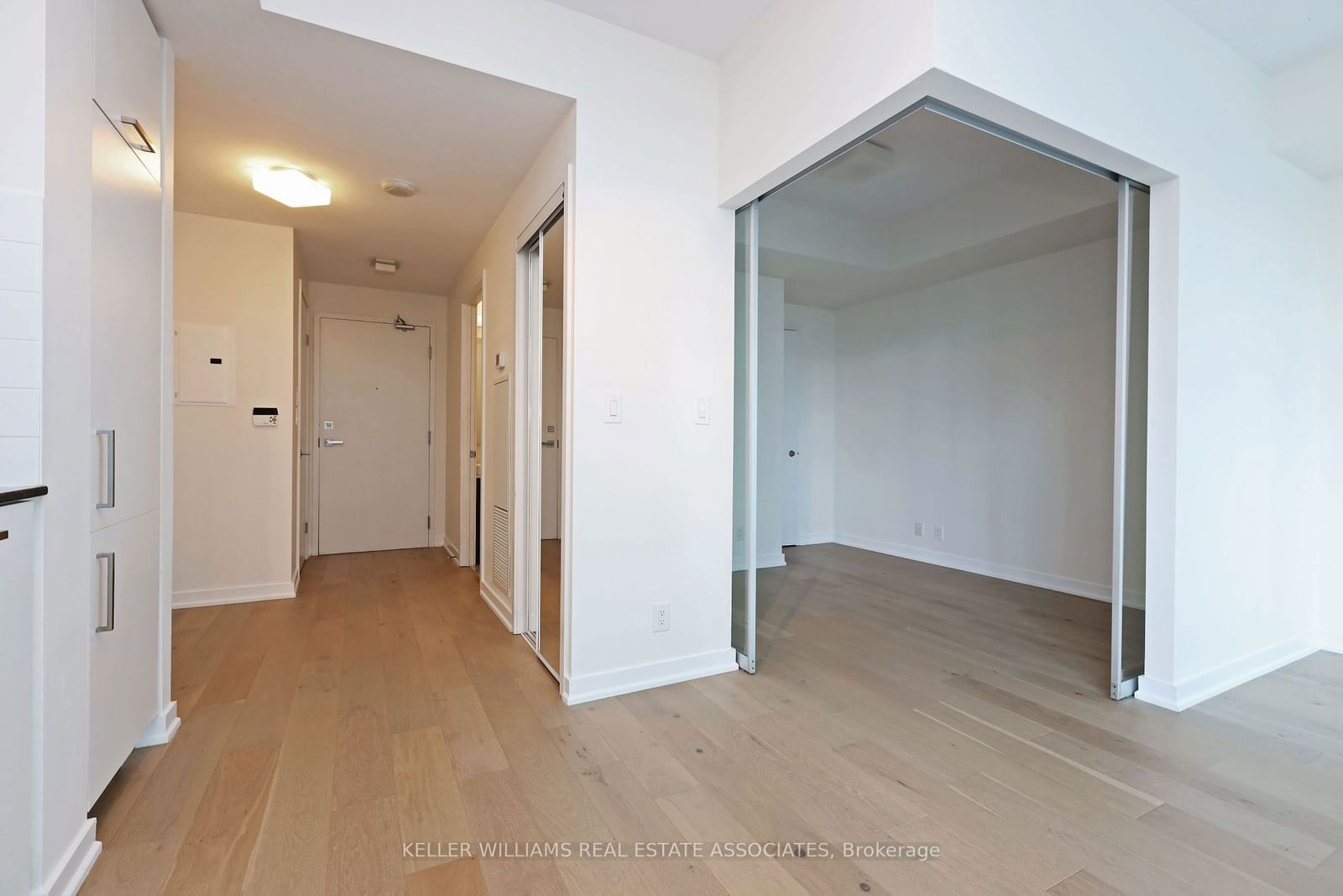 12 York St, unit 1706 for rent - image #13