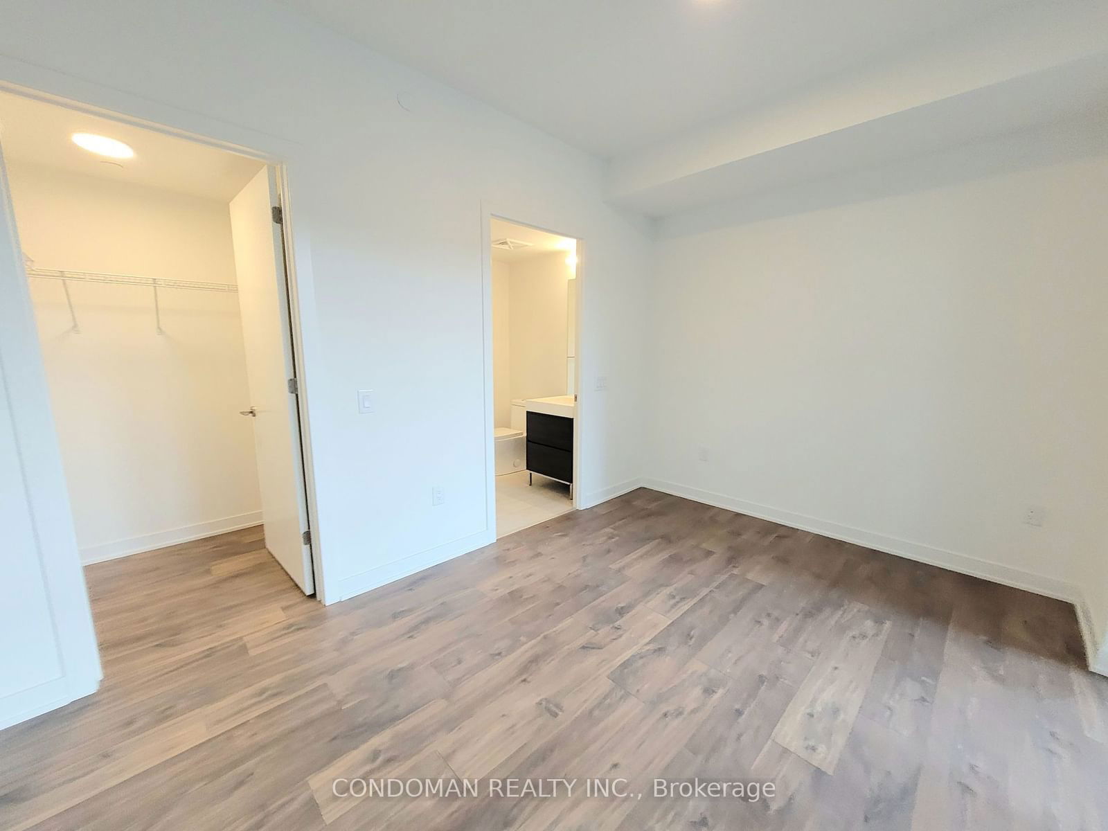 9 Tecumseth St, unit 304 for rent - image #6