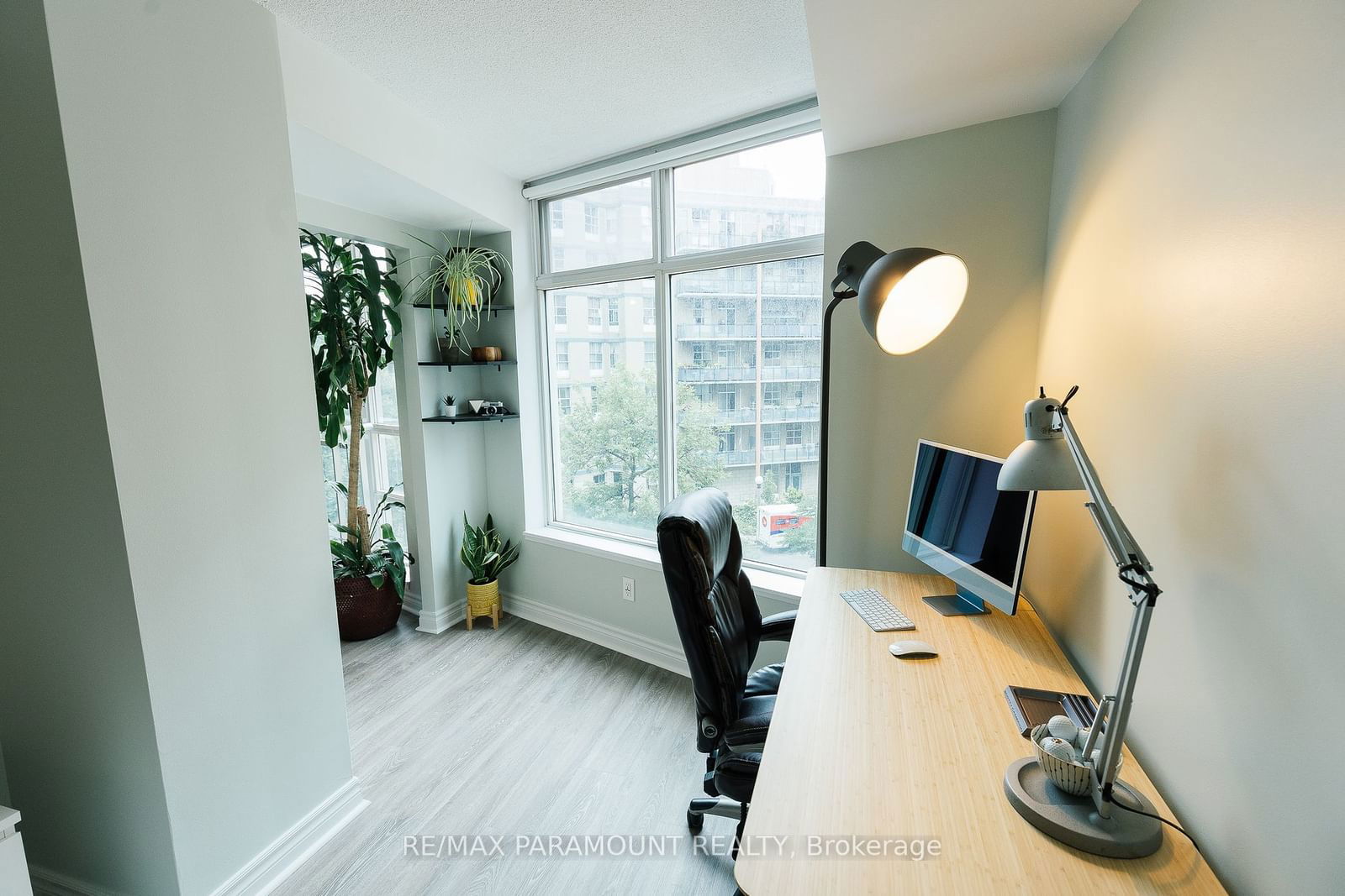 650 Queens Quay W, unit 619 for sale