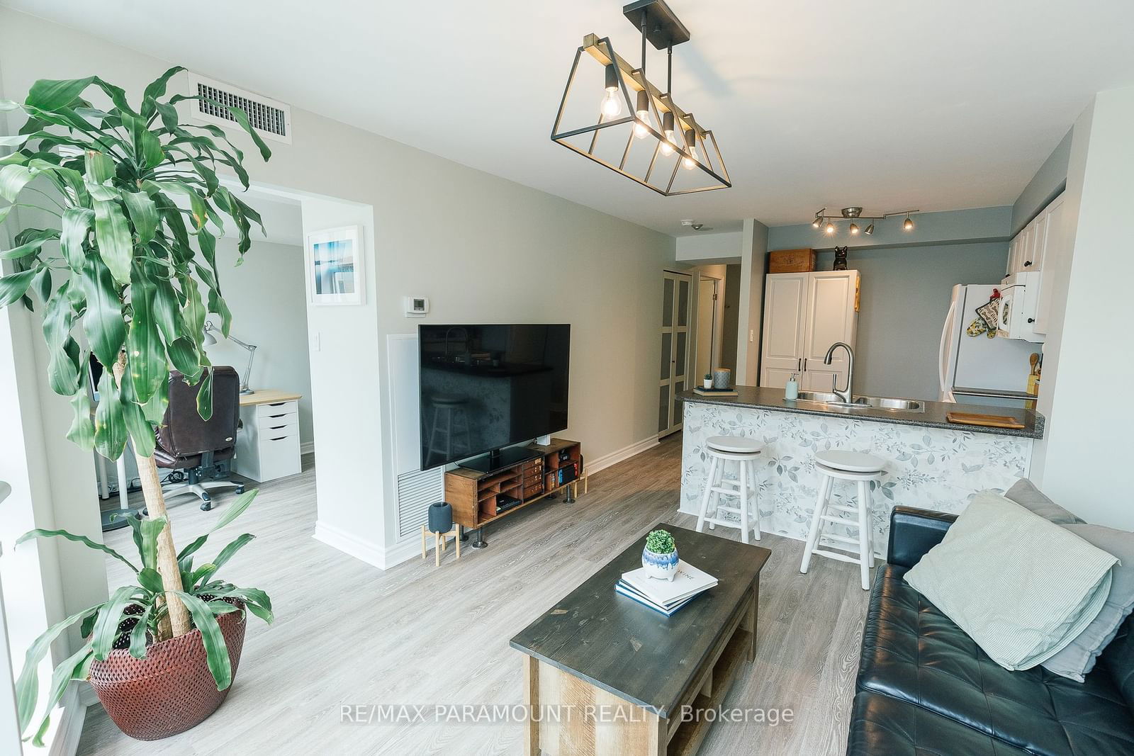 650 Queens Quay W, unit 619 for sale - image #7