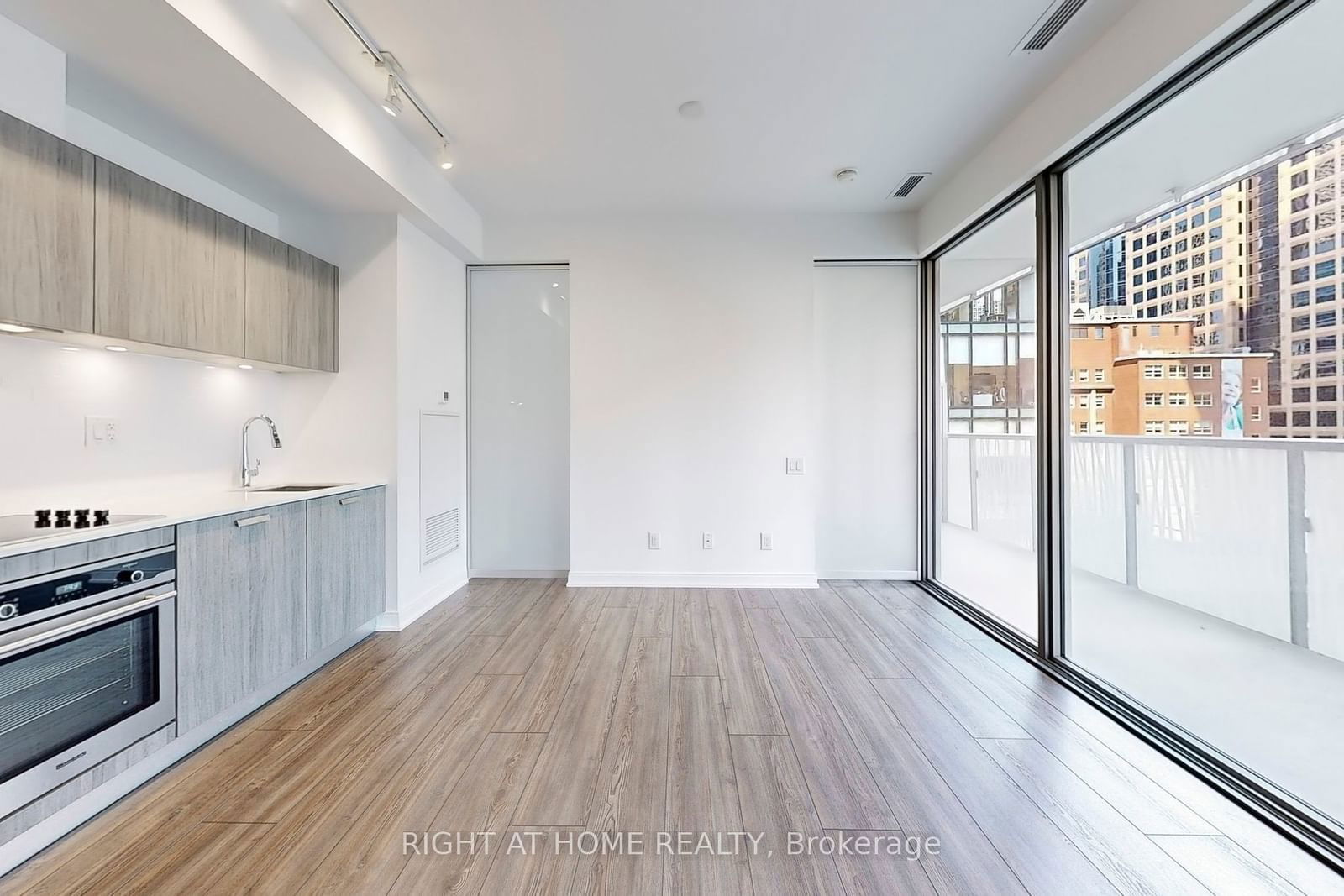 50 Charles St, unit 401 for rent - image #4