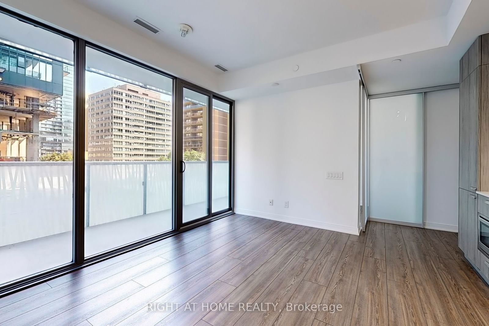 50 Charles St, unit 401 for rent - image #7