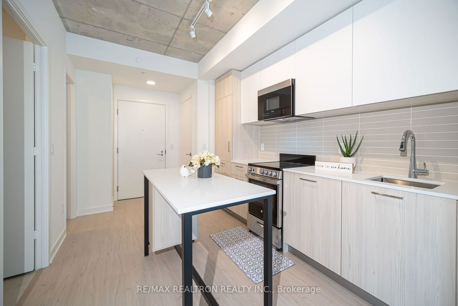 65 Mutual St, unit 3008 for sale - image #2