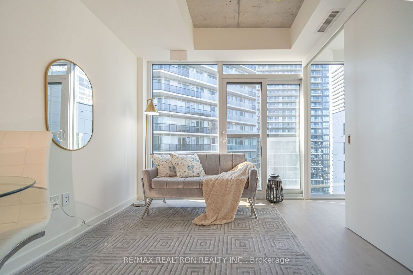 65 Mutual St, unit 3008 for sale - image #4