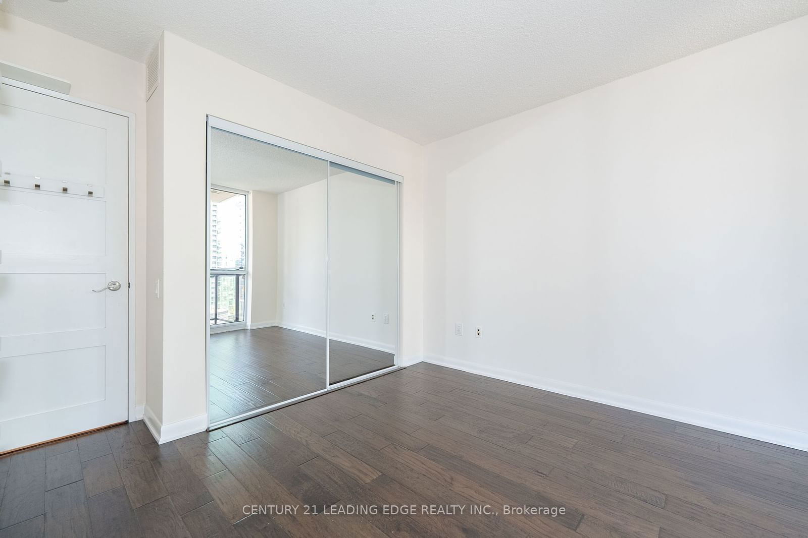 33 Sheppard Ave E, unit 1906 for sale - image #26