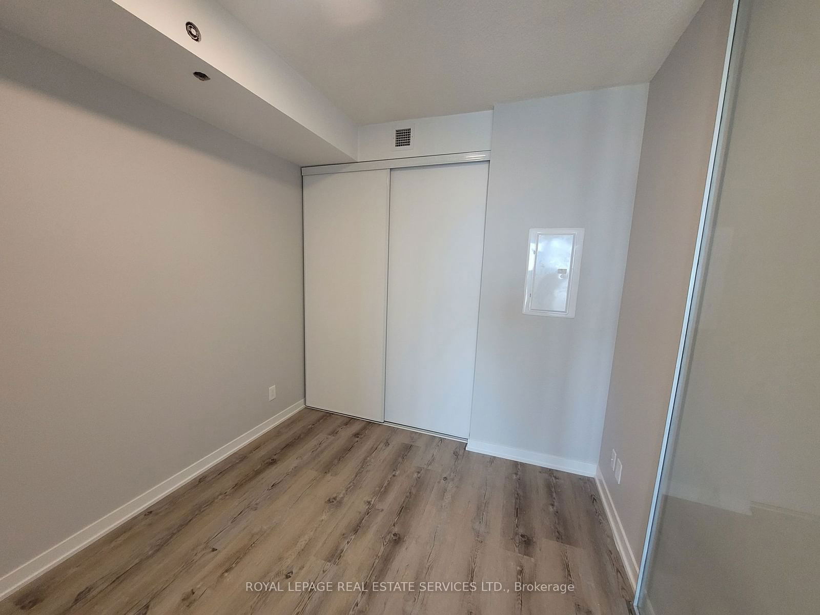 87 Peter St, unit 4203 for rent - image #8