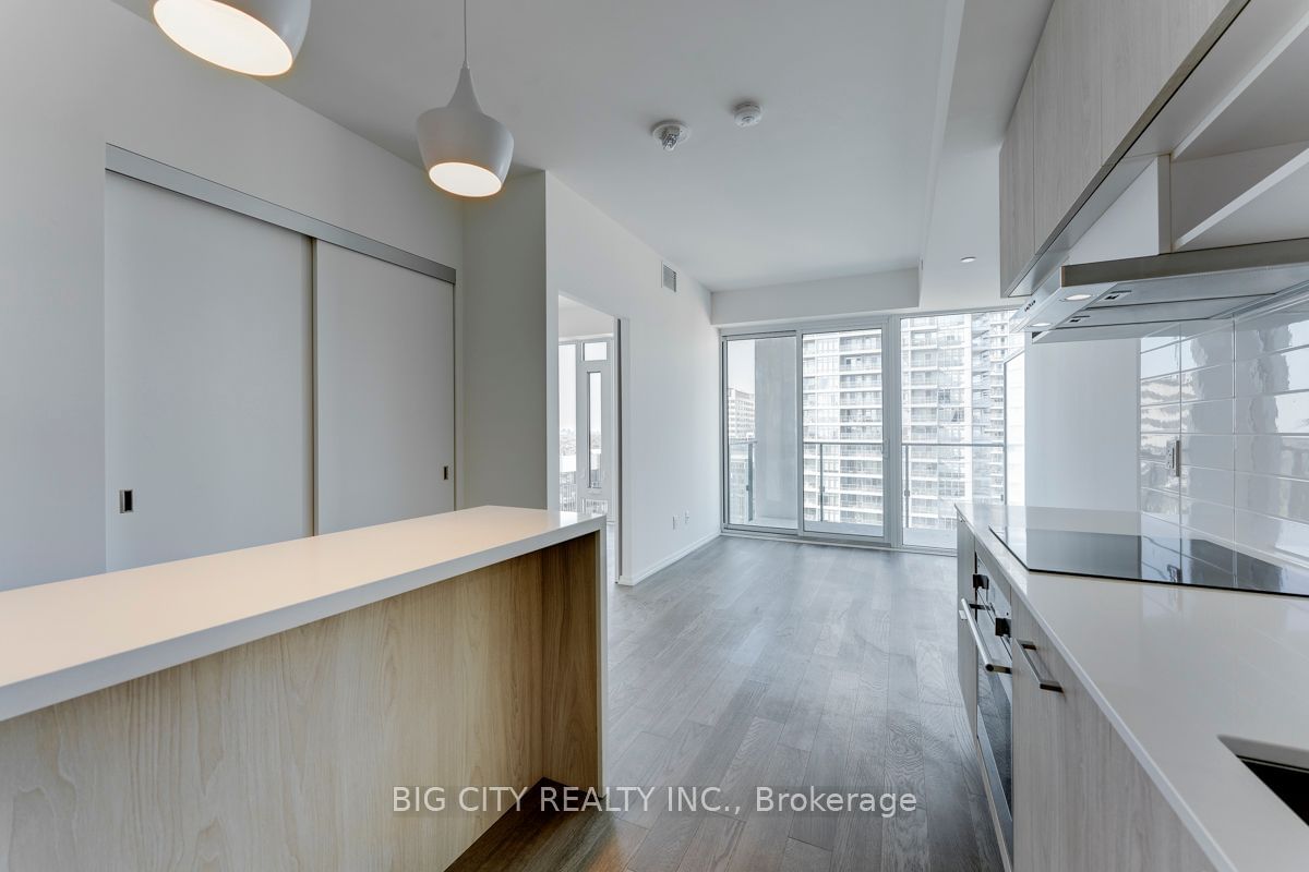 5 Soudan Ave, unit 2809 for rent - image #6