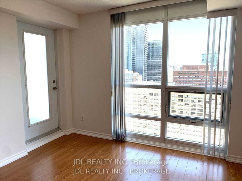 761 Bay St, unit 2203 for rent - image #10