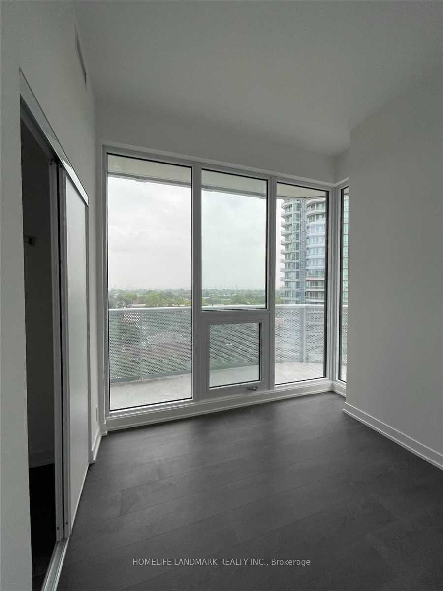 15 Holmes Ave, unit 811 for sale