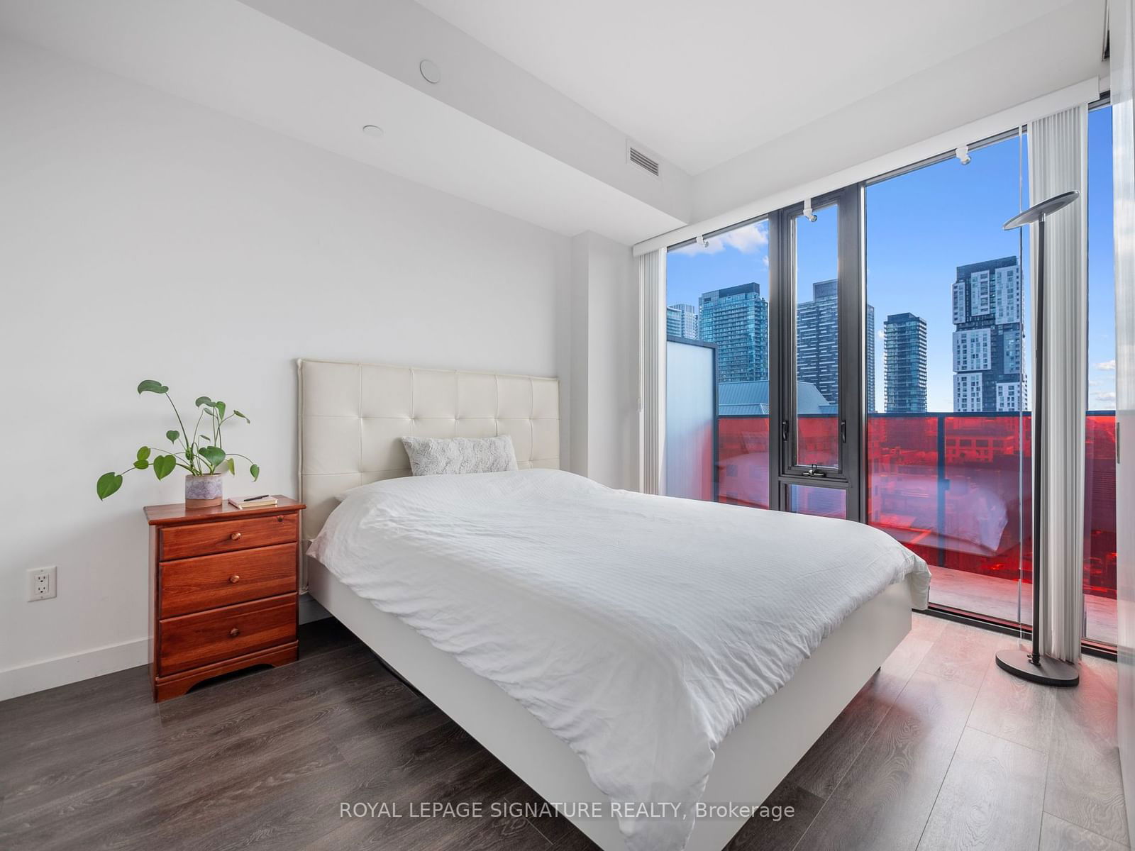 215 Queen St W, unit 1302 for sale - image #21