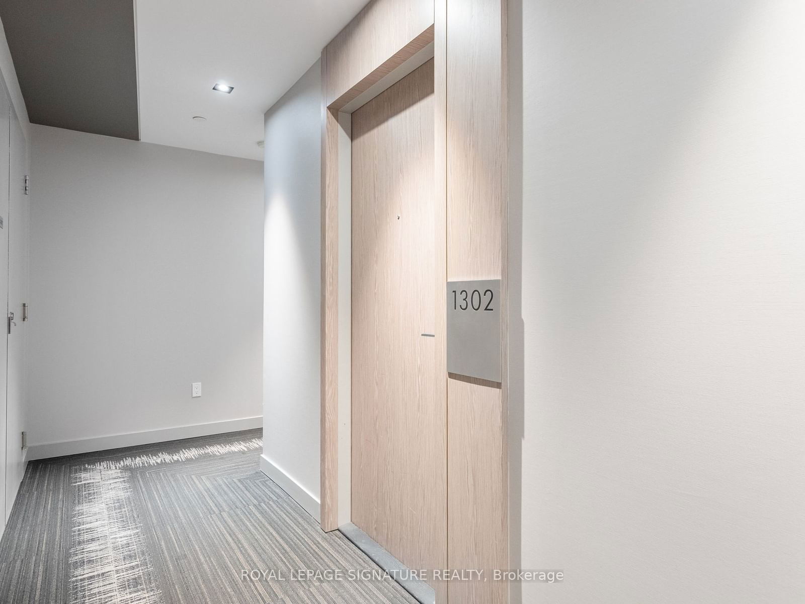 215 Queen St W, unit 1302 for sale - image #4