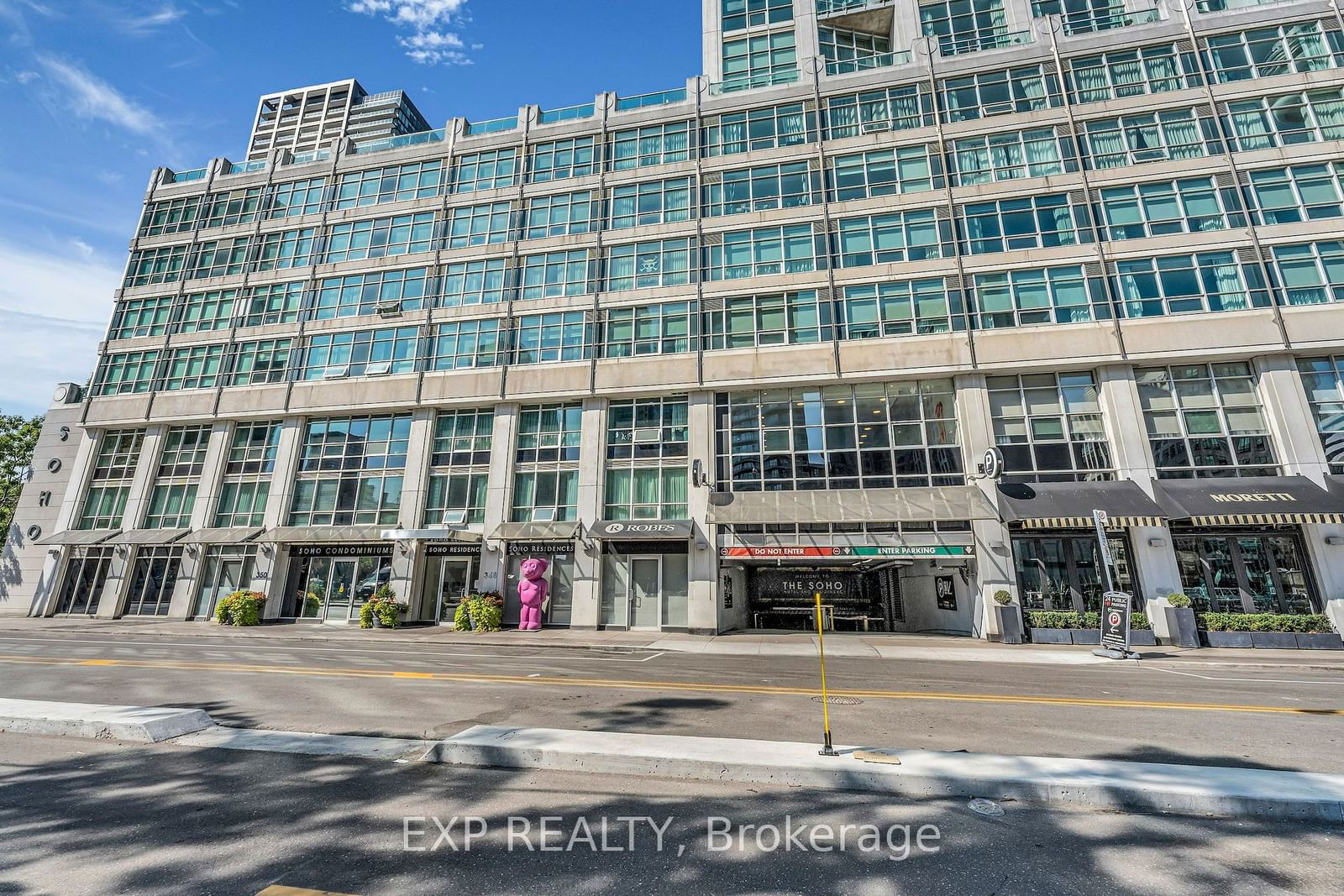 350 Wellington St, unit M31 for rent - image #1