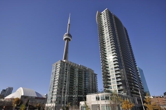 19 Grand Trunk Cres, unit 3005 for rent