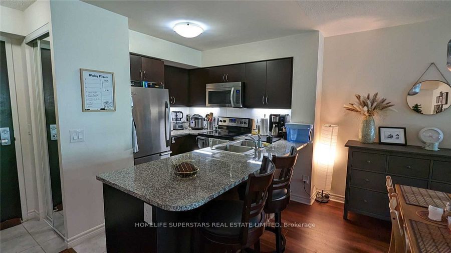 19 Grand Trunk Cres, unit 3005 for rent