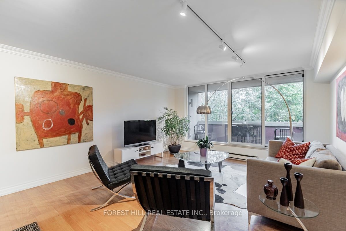 360 Bloor St E, unit 110 for sale