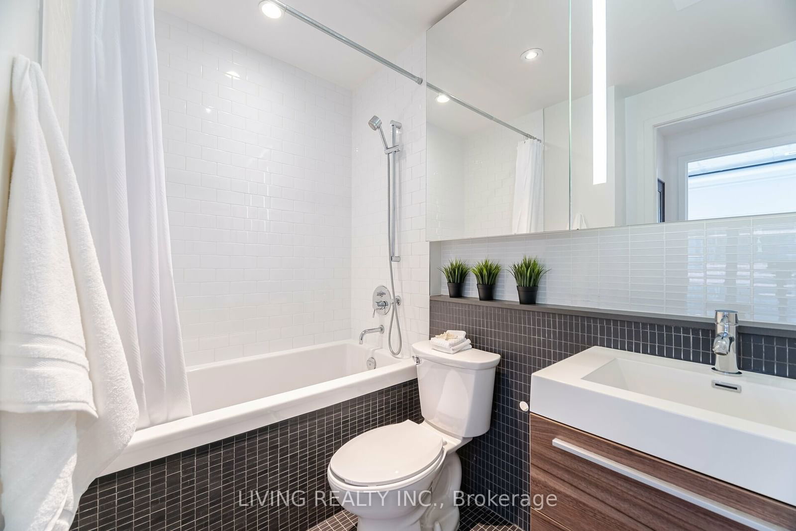 8 Dovercourt Rd, unit 708 for sale - image #20