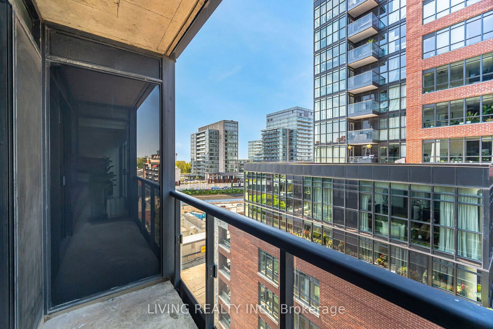 8 Dovercourt Rd, unit 708 for sale - image #23