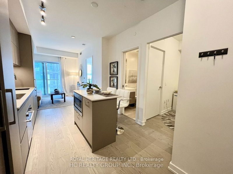 1 Yorkville Ave, unit 4501 for rent - image #1