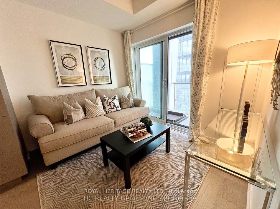 1 Yorkville Ave, unit 4501 for rent - image #2