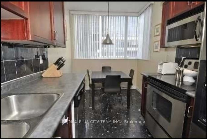 43 Eglinton Ave E, unit 205 for rent - image #4