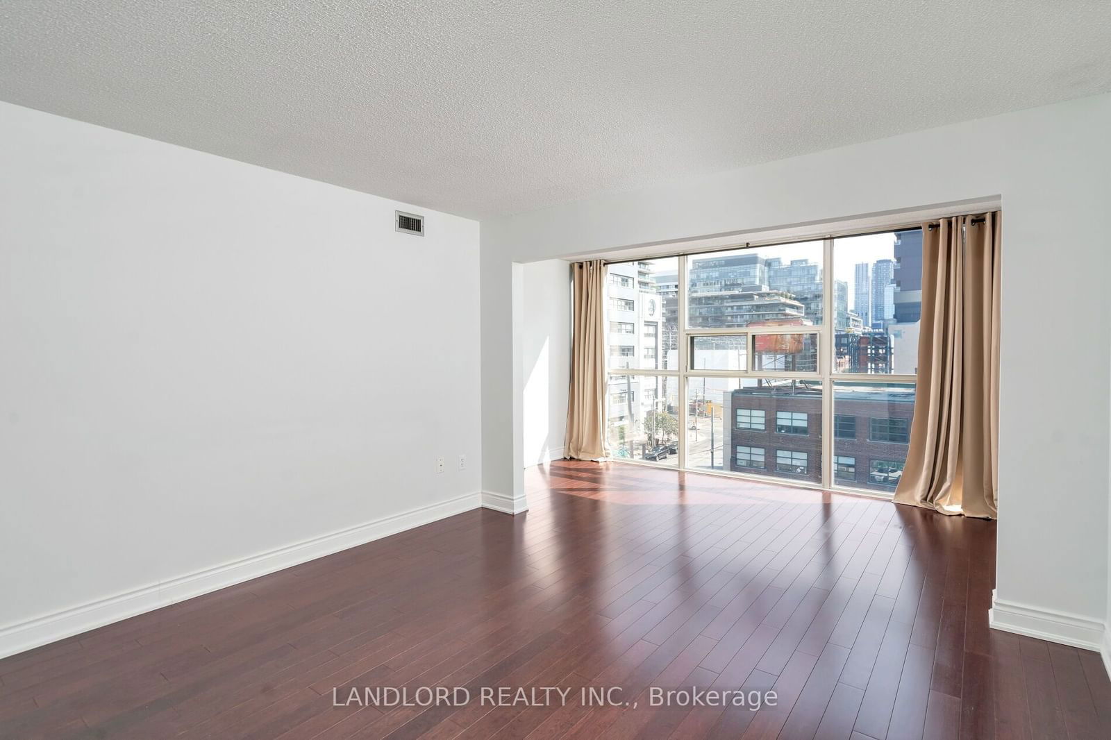 705 King St W, unit 603 for sale - image #11