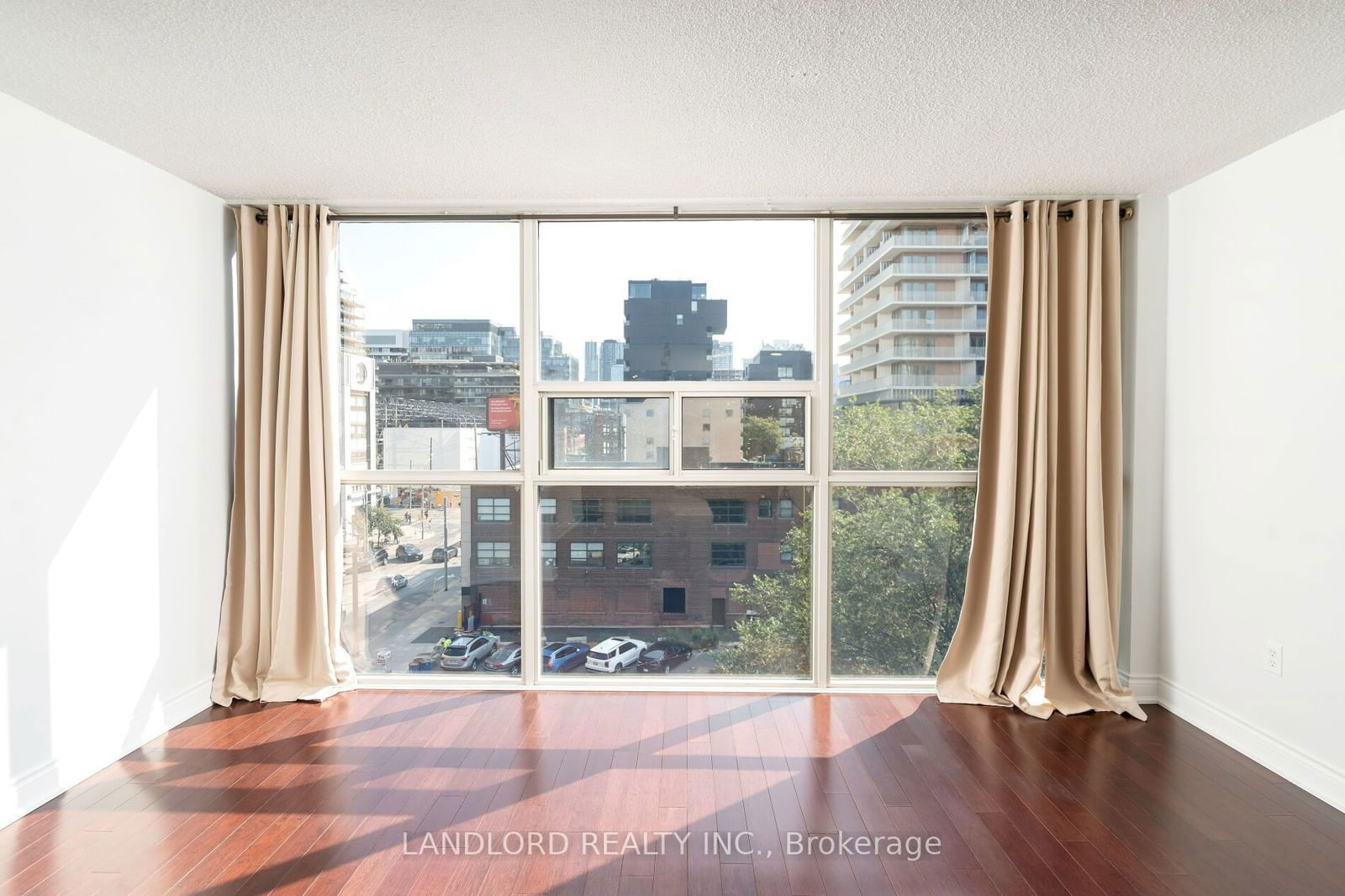 705 King St W, unit 603 for sale - image #13