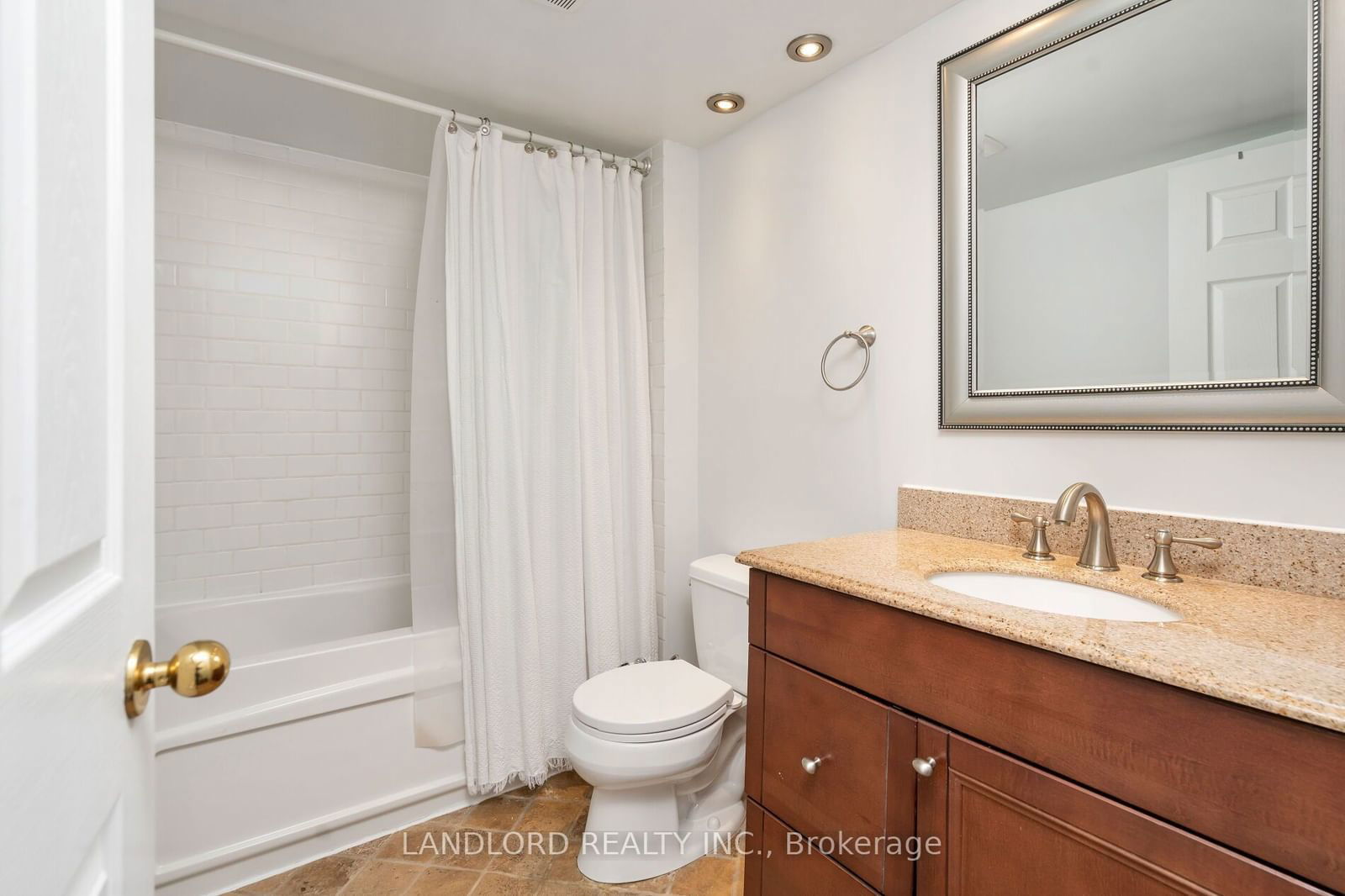 705 King St W, unit 603 for sale - image #18