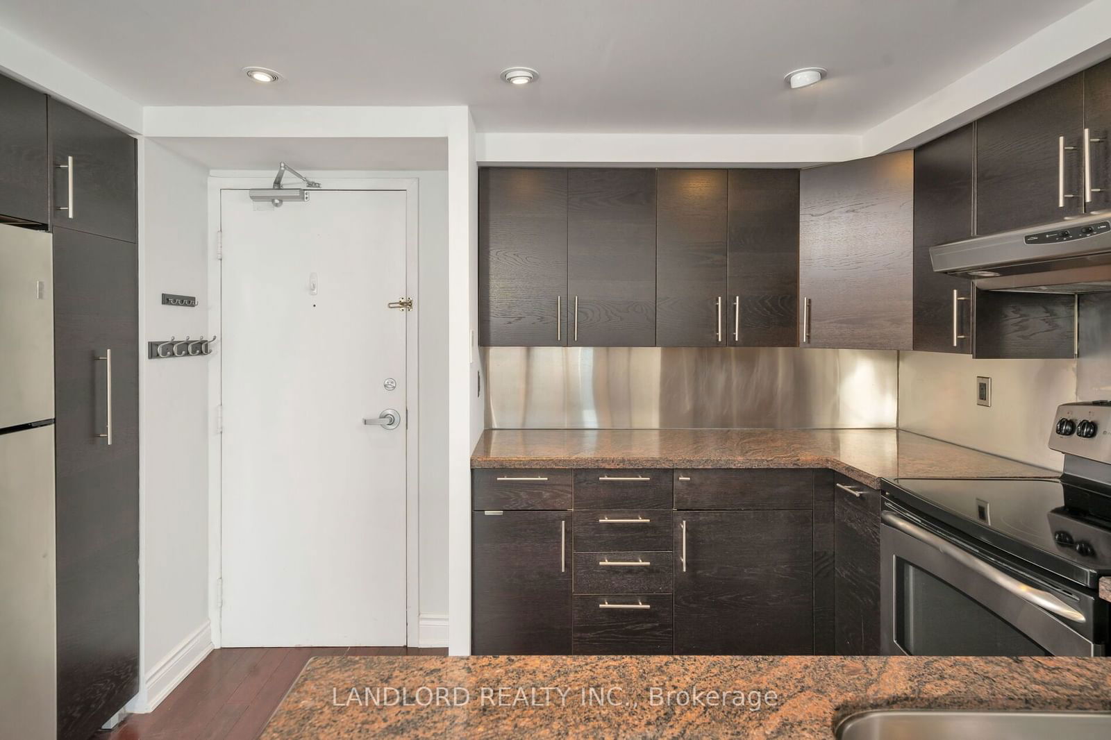 705 King St W, unit 603 for sale