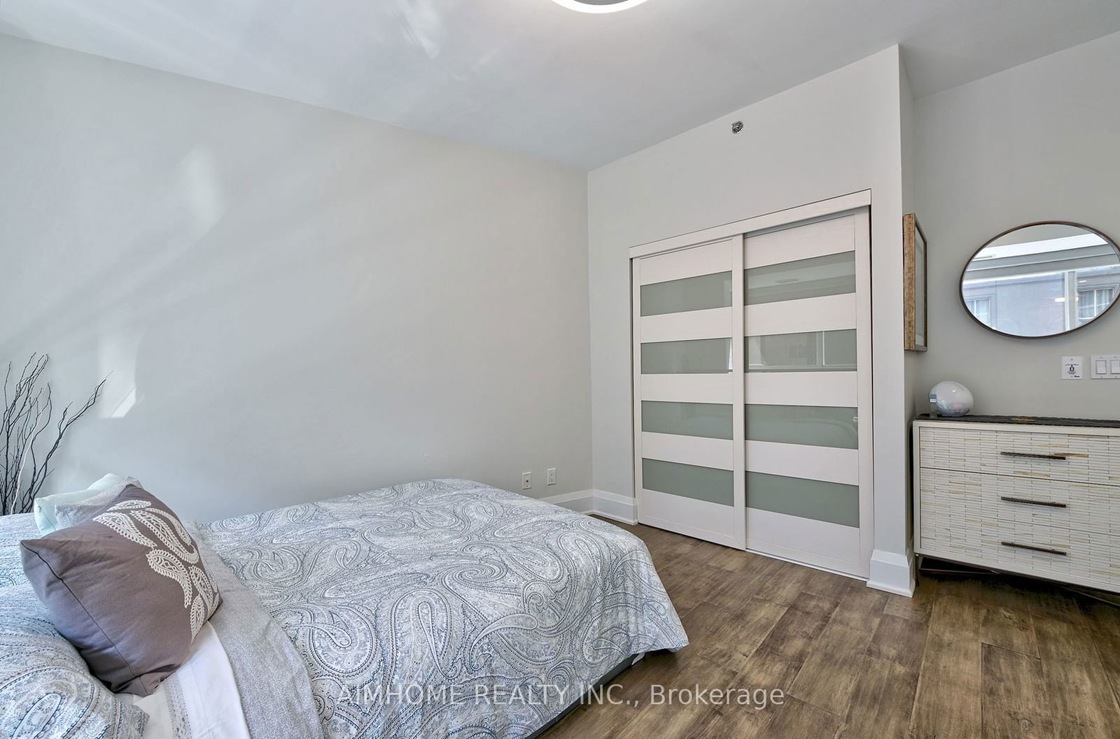 1 Scott St, unit 209 for sale - image #31