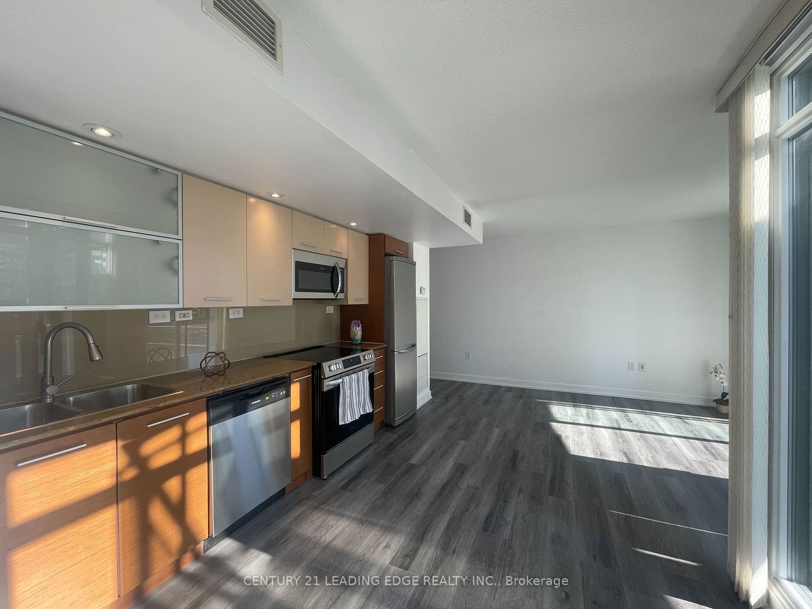 8 TELEGRAM Mews, unit 1109 for rent - image #3