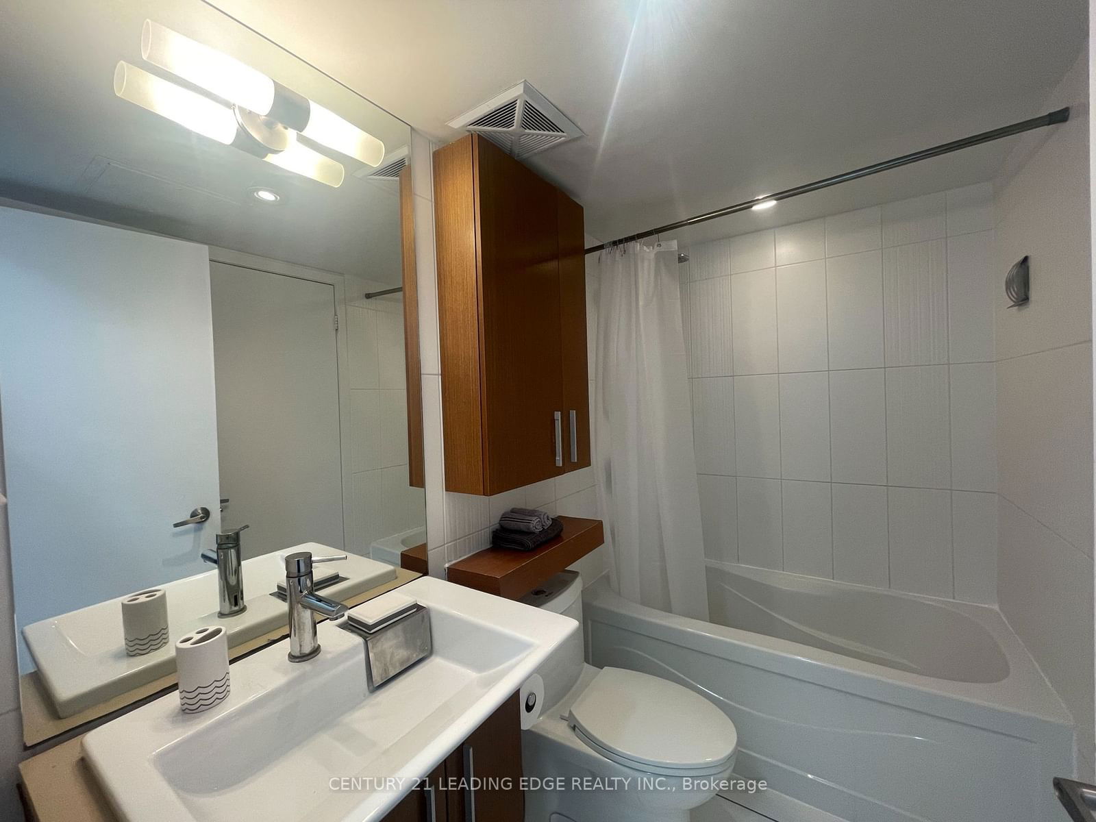 8 TELEGRAM Mews, unit 1109 for rent - image #8