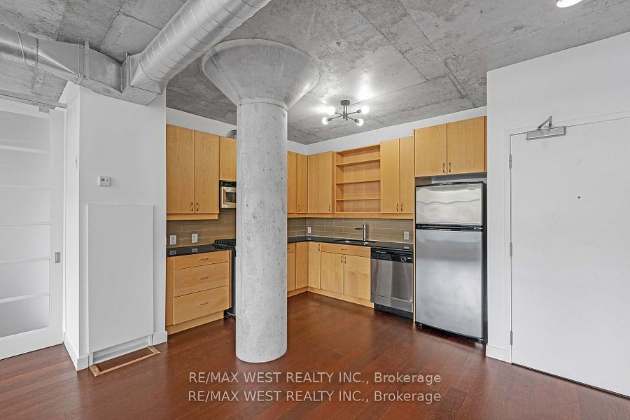 42 Camden St, unit 303 for rent - image #10