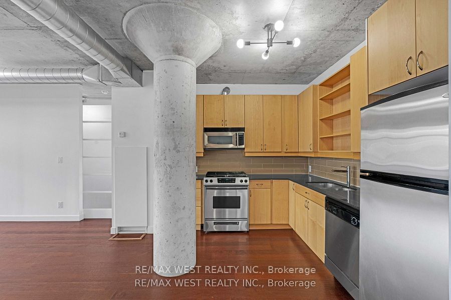 42 Camden St, unit 303 for rent - image #11