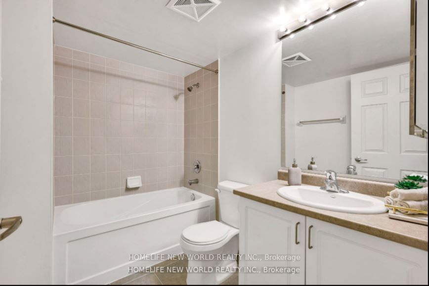 25 Lower Simcoe St, unit 1125 for rent - image #8