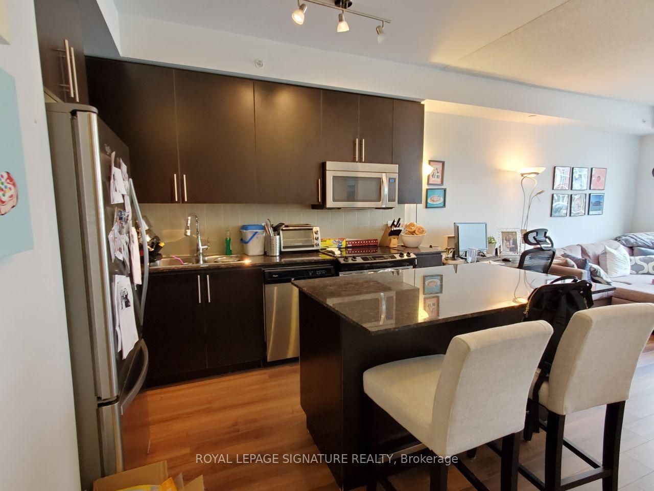 60 Berwick Ave, unit 617 for rent - image #3