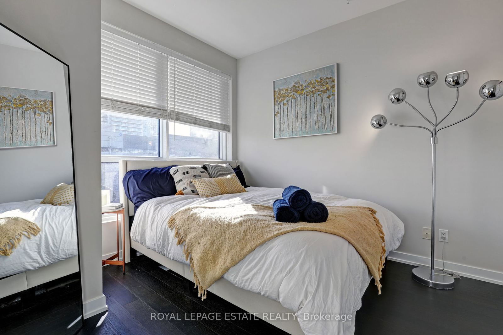 1030 King St W, unit 1019 for sale