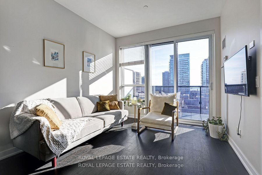 1030 King St W, unit 1019 for sale