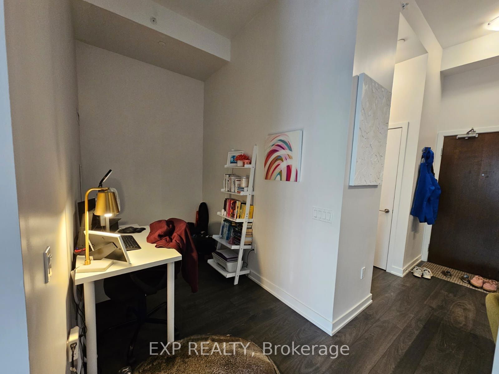 38 Iannuzzi St, unit 205 for rent