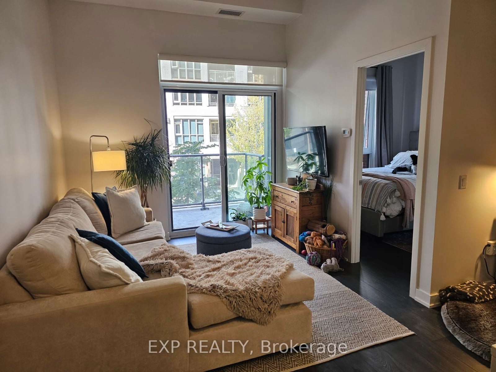 38 Iannuzzi St, unit 205 for rent - image #3