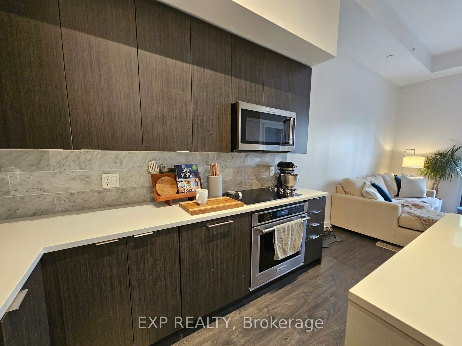 38 Iannuzzi St, unit 205 for rent - image #5