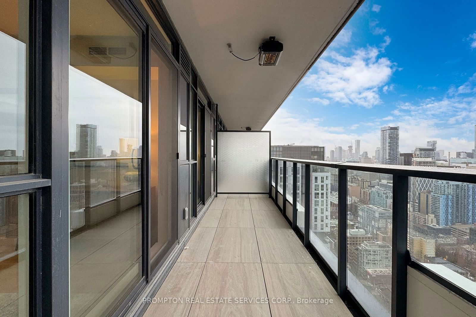 38 Widmer St, unit 5003 for sale - image #8